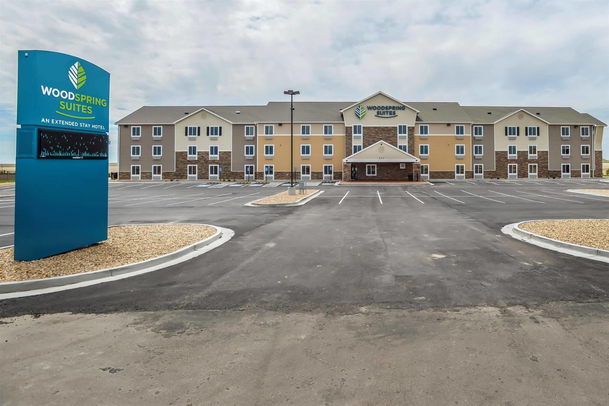 Econo Lodge Burlington Bagian luar foto
