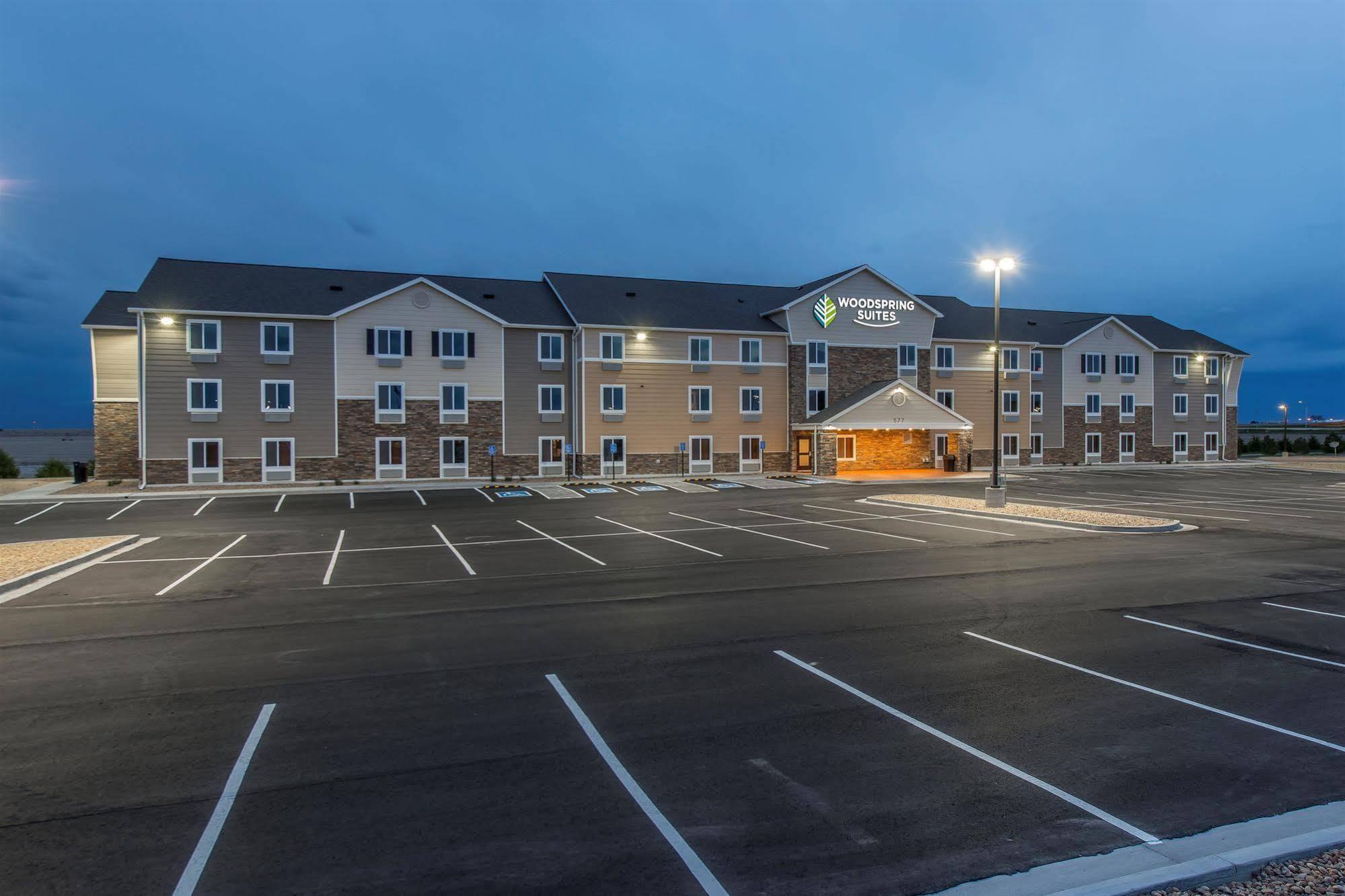 Econo Lodge Burlington Bagian luar foto